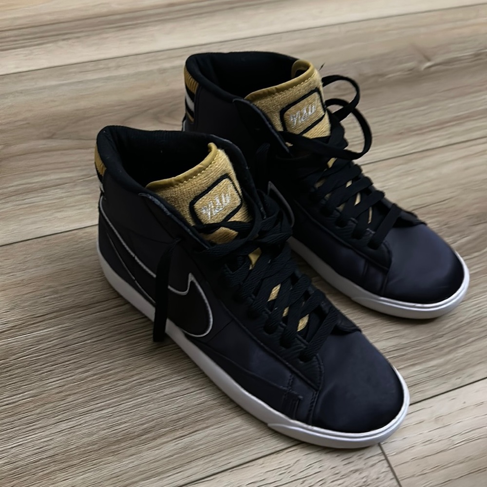 Nike shoes